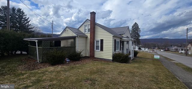 901 GARVER ST, Roaring Spring, PA 16673