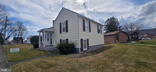 901 GARVER ST, Roaring Spring, PA 16673