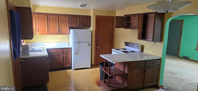 901 GARVER ST, Roaring Spring, PA 16673