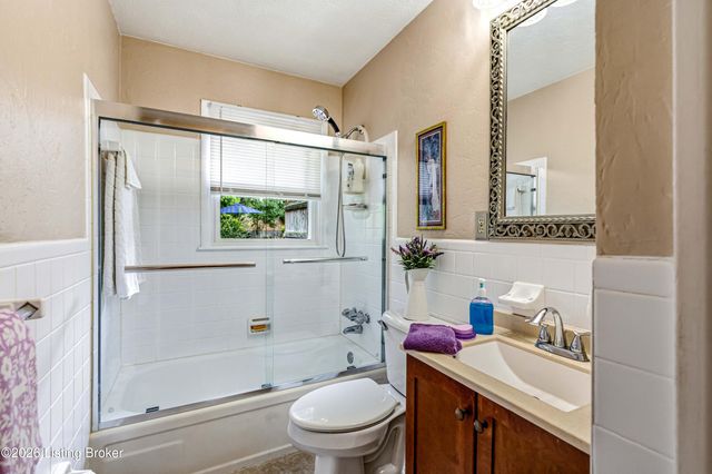 9003 Honor Ave, Louisville, KY 40219