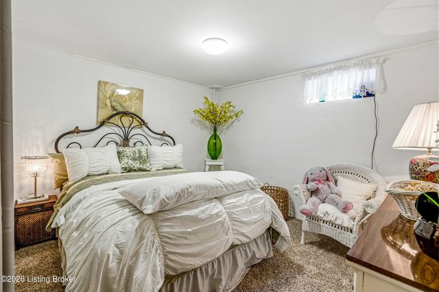 9003 Honor Ave, Louisville, KY 40219
