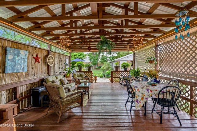 9003 Honor Ave, Louisville, KY 40219
