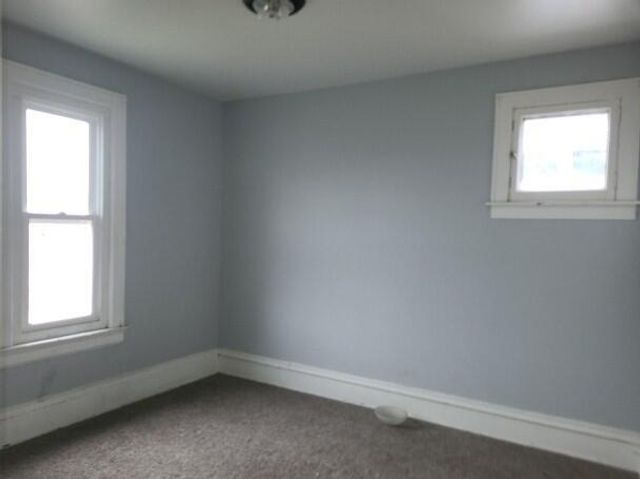 3033 N 28th STREET, Milwaukee, WI 53210