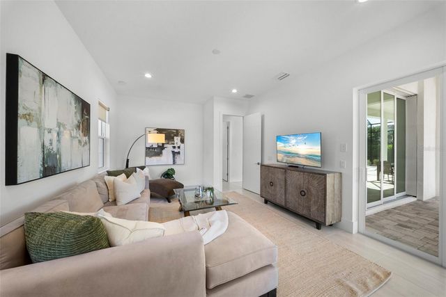 16826 CLEARLAKE AVENUE, Lakewood Ranch, FL 34202