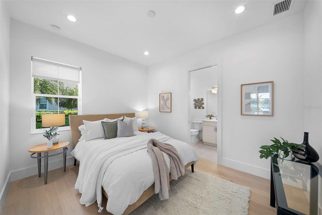 16826 CLEARLAKE AVENUE, Lakewood Ranch, FL 34202