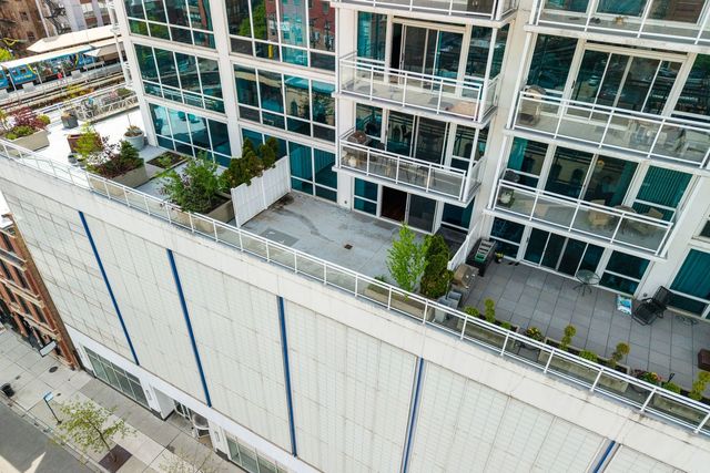 757 N Orleans Street 605, Chicago, IL 60654