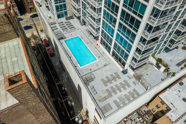 757 N Orleans Street 605, Chicago, IL 60654