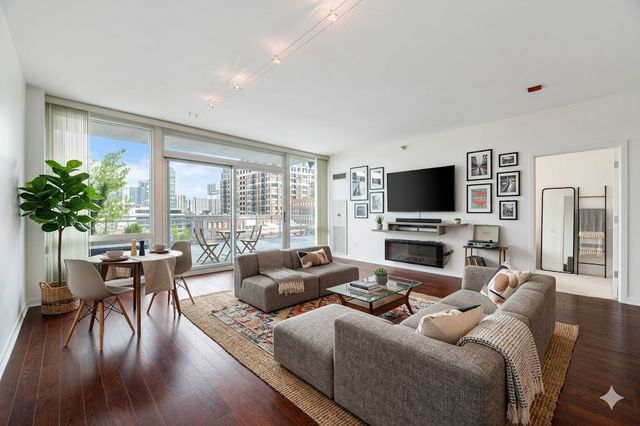 757 N Orleans Street 605, Chicago, IL 60654