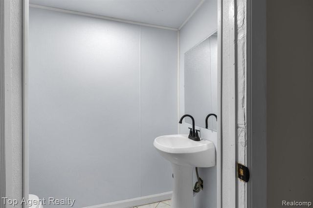 14257 Artesian Street, Detroit, MI 48223