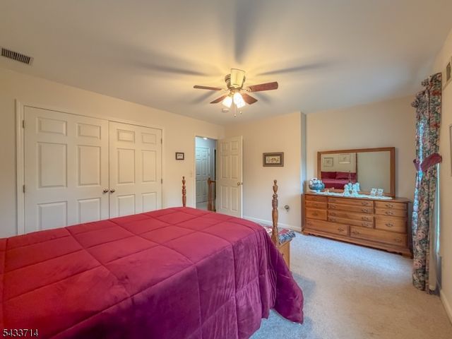 29 Lark Ln, Jefferson Twp., NJ 07438