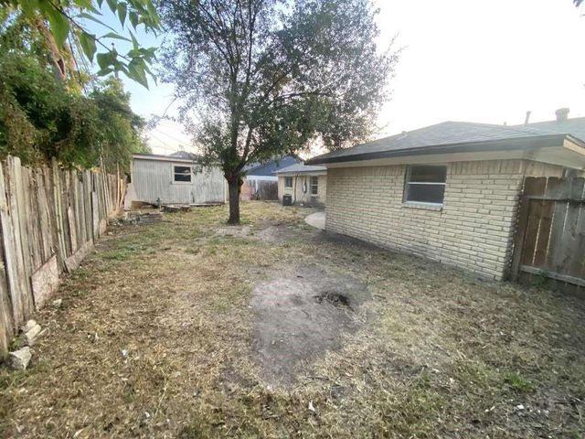 4222 Brookston Street, Houston, TX 77045