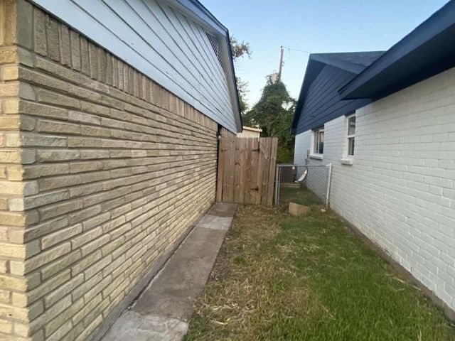 4222 Brookston Street, Houston, TX 77045