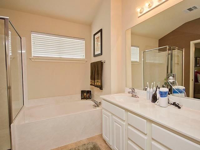 16100 Great Oaks DR 1401, Round Rock, TX 78681