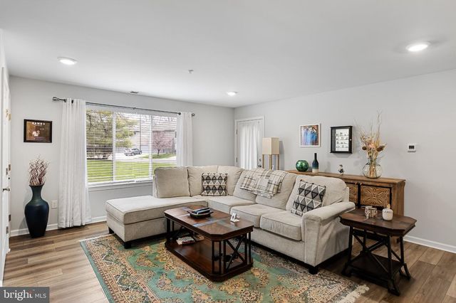2818-A AUBURN CT, Mount Laurel, NJ 08054