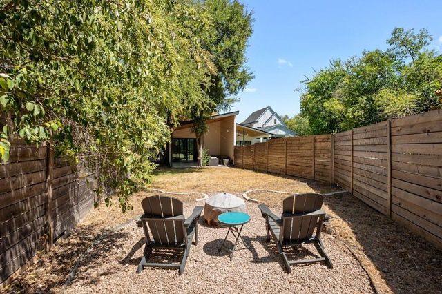 1005 Cardinal LN B, Austin, TX 78704