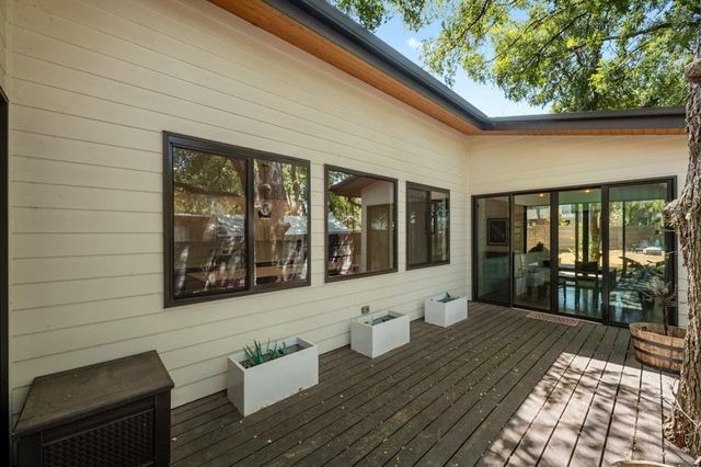 1005 Cardinal LN B, Austin, TX 78704