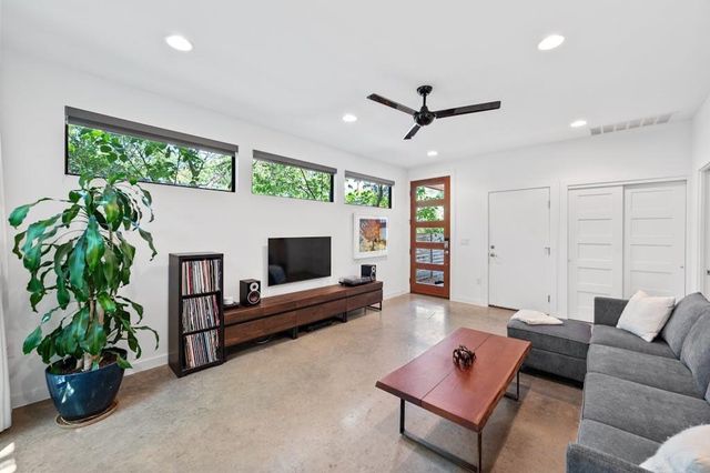 1005 Cardinal LN B, Austin, TX 78704
