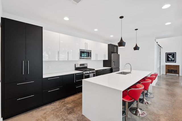 1005 Cardinal LN B, Austin, TX 78704