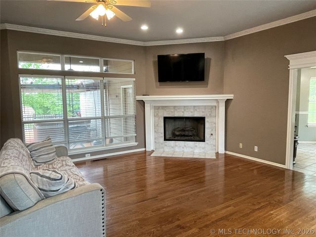 2909 Brook Lane, Sapulpa, OK 74066