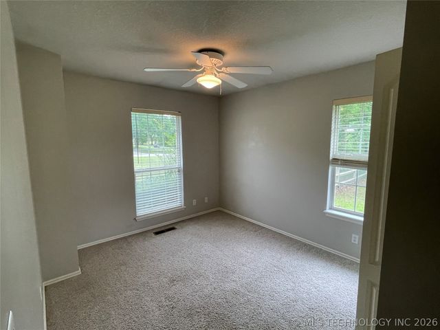 2909 Brook Lane, Sapulpa, OK 74066
