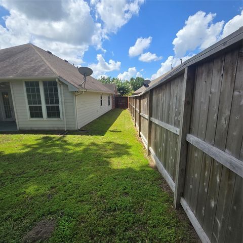 15202 Scenic Forest Drive, Conroe, TX 77384