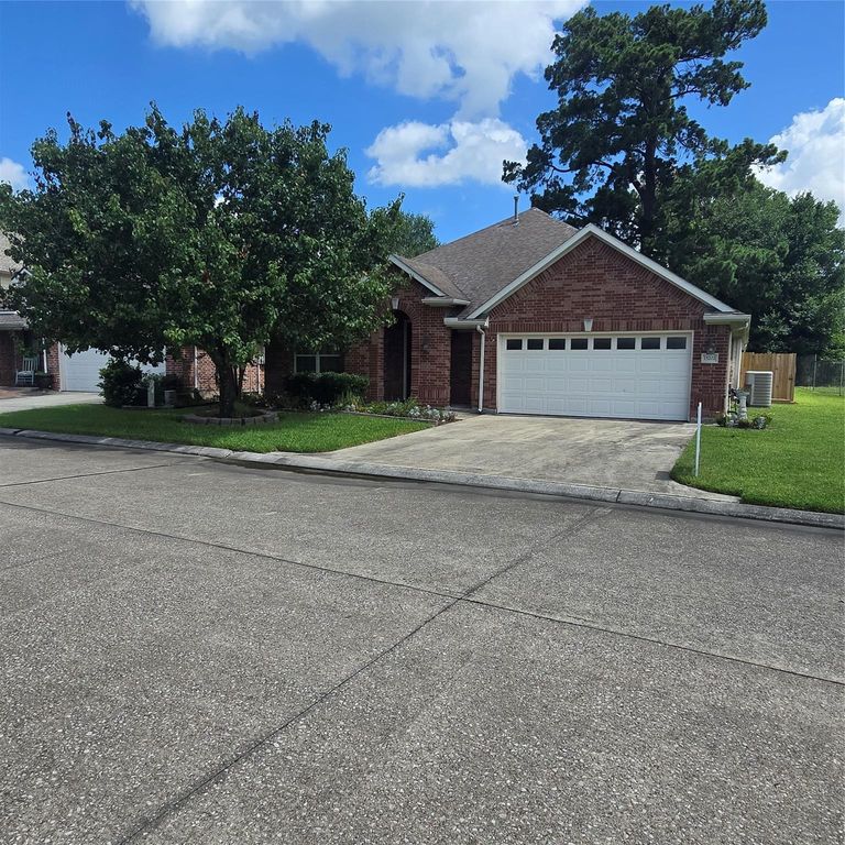 15202 Scenic Forest Drive, Conroe, TX 77384