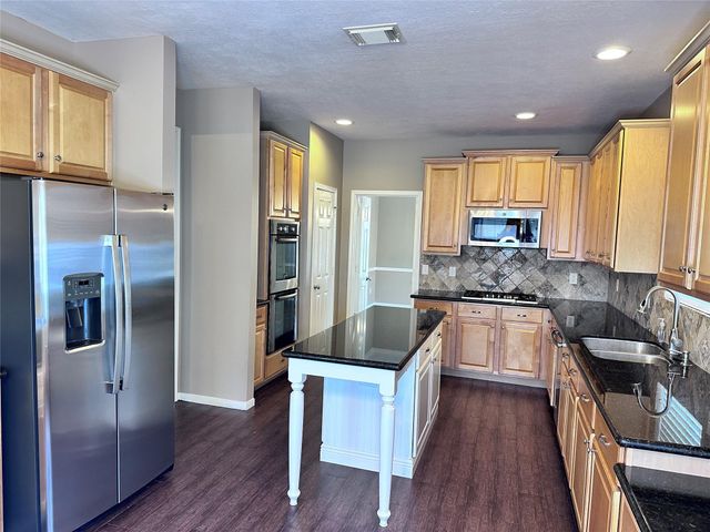 3411 Bay Breeze Drive, Seabrook, TX 77586