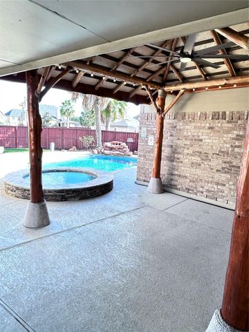 3411 Bay Breeze Drive, Seabrook, TX 77586