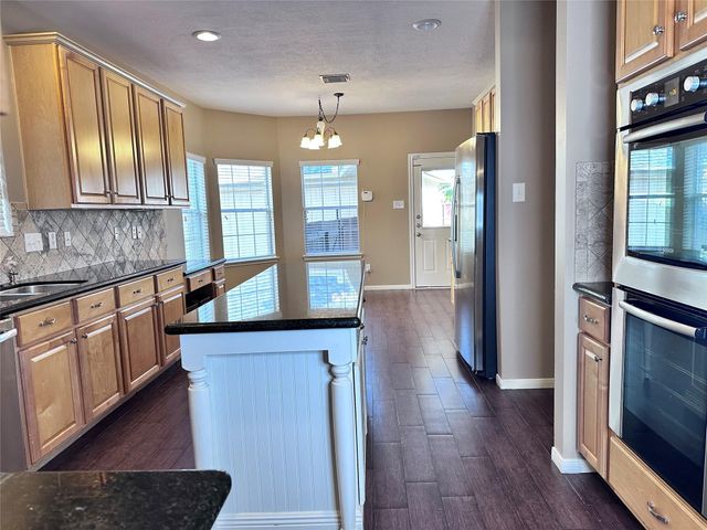 3411 Bay Breeze Drive, Seabrook, TX 77586