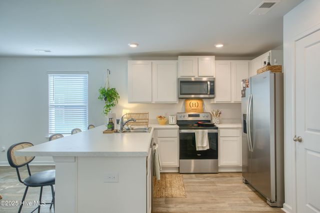 2018 Course Lane, Surf City, NC 28445