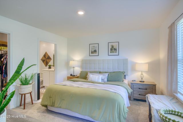 2018 Course Lane, Surf City, NC 28445