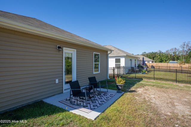 2018 Course Lane, Surf City, NC 28445