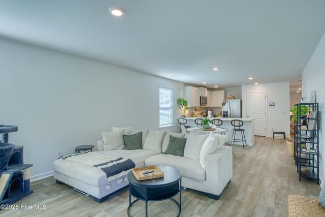 2018 Course Lane, Surf City, NC 28445