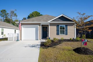 2018 Course Lane, Surf City, NC 28445