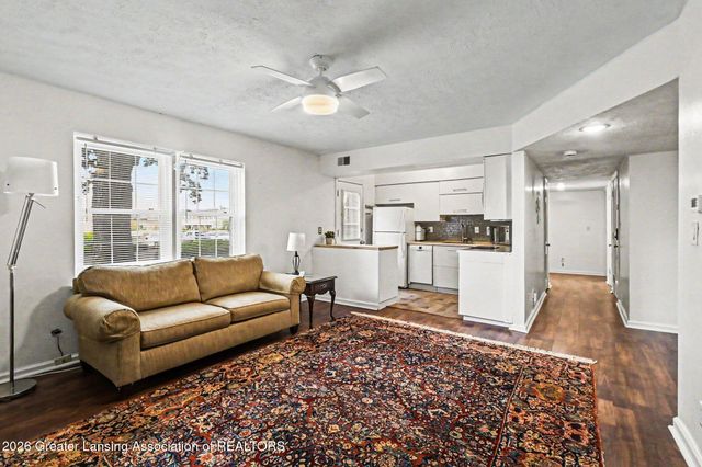 535 Glenmoor Road 1a, East Lansing, MI 48823