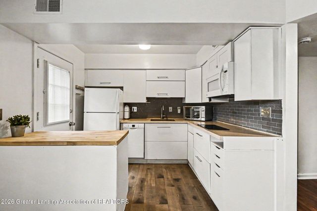 535 Glenmoor Road 1a, East Lansing, MI 48823
