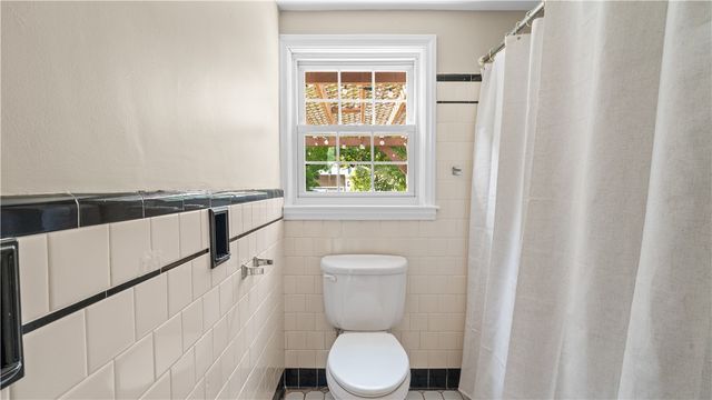 123 Brunswick Drive, Warwick, RI 02886