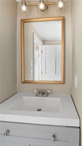 123 Brunswick Drive, Warwick, RI 02886