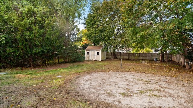 123 Brunswick Drive, Warwick, RI 02886