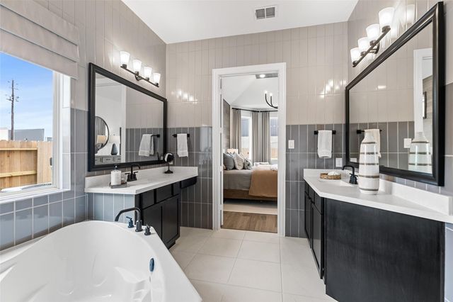 2110 Villa Flora Lane, Friendswood, TX 77546