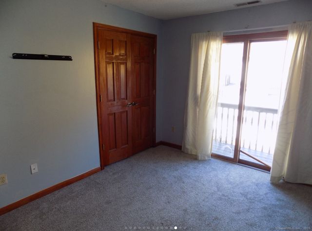 31 Meloy Road APT 2B, West Haven, CT 06516