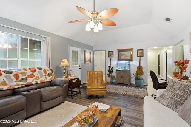 125 Dove Hollow, Petal, MS 39465