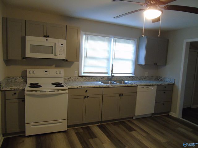 1423 Stevens Avenue NE, Huntsville, AL 35801