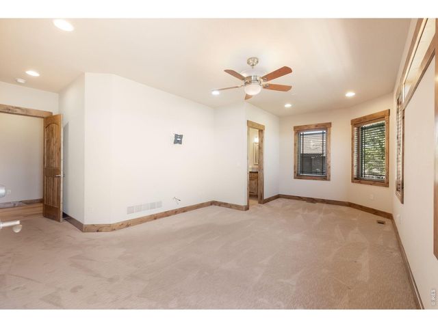 7042 Ruidoso Dr, Windsor, CO 80550
