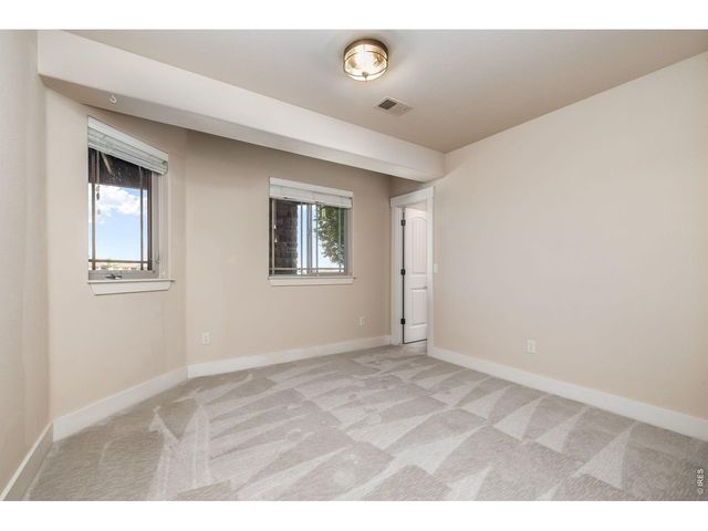 7042 Ruidoso Dr, Windsor, CO 80550