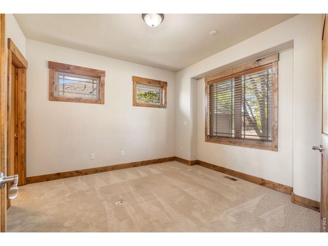 7042 Ruidoso Dr, Windsor, CO 80550