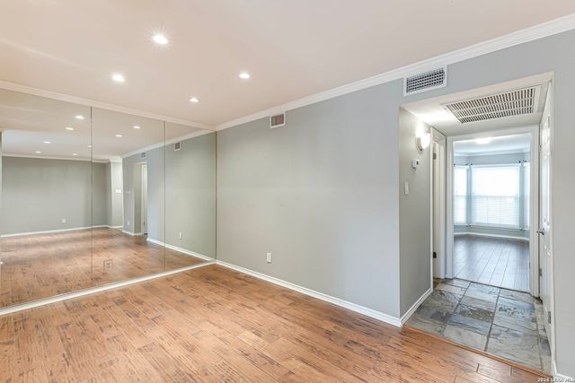 13130 Blanco Rd Apt 1505, San Antonio, TX 78216