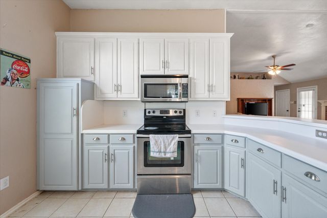 2311 Sherwood Drive, Ennis, TX 75119