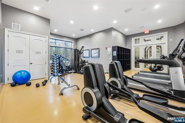 1310 The Plaza 1310, Tenafly, NJ 07670