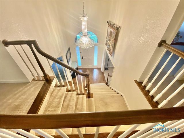 2910 Tracewood Drive, Toledo, OH 43617